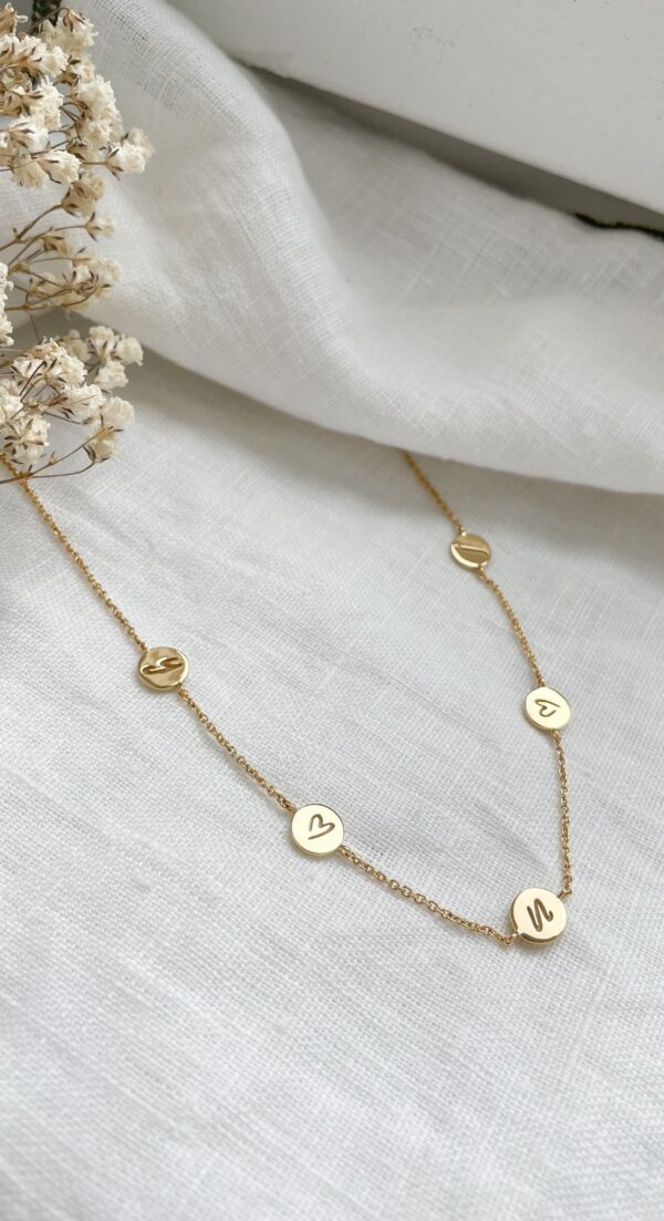 Ketting met 5 bedels